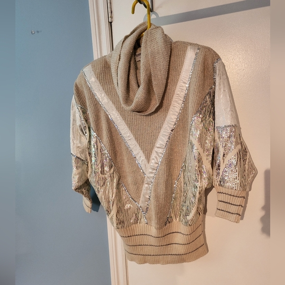 Vintage Bonnie Boerer & Company Sequin Shiny  Beige Cowl Neck Sweater Size M - Picture 3 of 13
